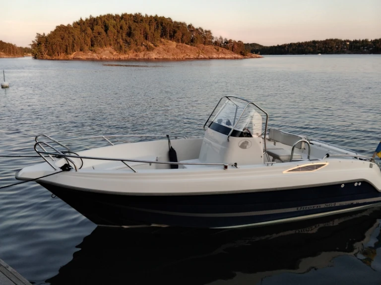 Boat rental Uttern S64 Exklusive  in Stockholm on Samboat