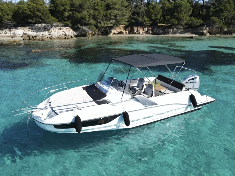 Bénéteau Flyer 7.7 SUNdeck charter bareboat or captained in  Mandelieu-la-Napoule