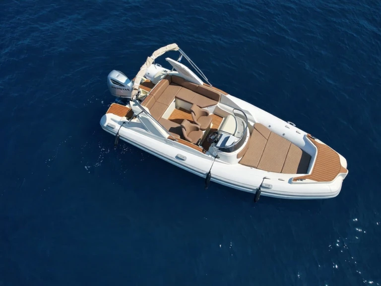 Bareboat Rental RIB Aquamax with a boat licence