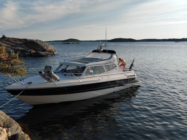 Motorboat rental with or without captain Bella Stockholm