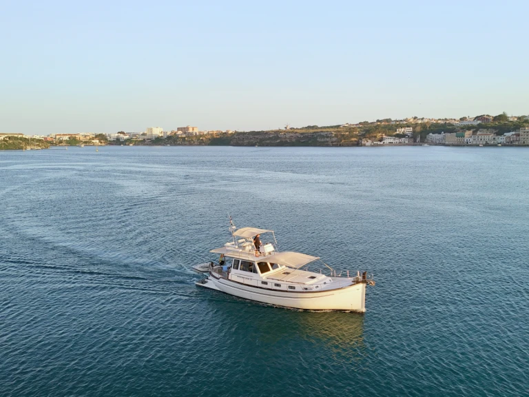 Motorboat rental in Mahón - Menorquin-Yachts Menorquin Yachts 150 Fly