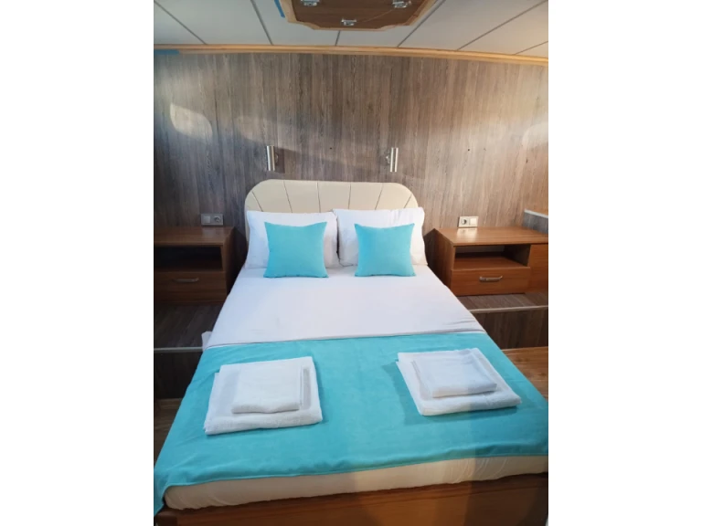 Bareboat Rental Luxury Yacht Custom Gulet-Motor Sailor with a boat licence