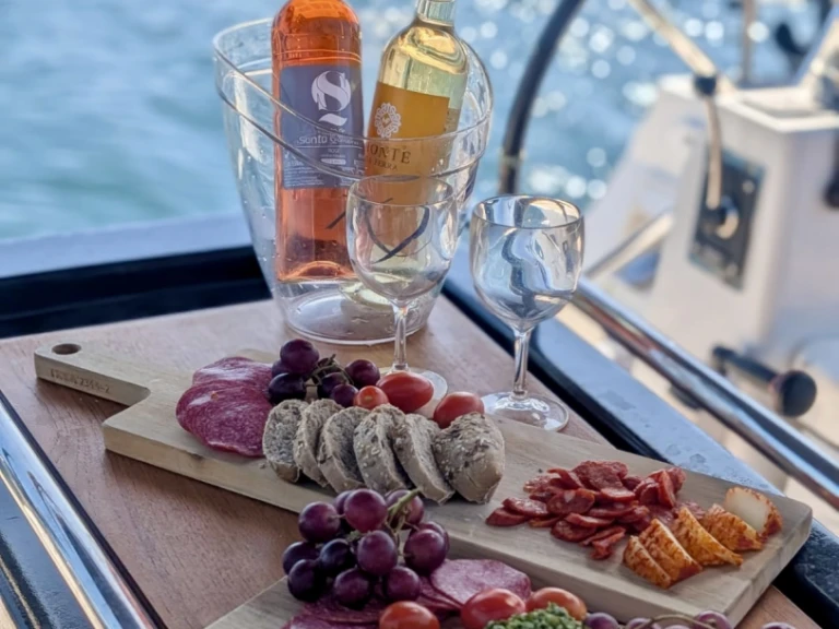 Sailboat for rent Lagos at the best price