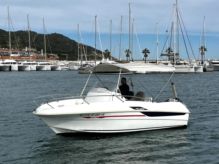 Zodiac Medline 2  in Sitges on SamBoat