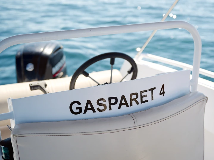 Bareboat Rental Motorboat Gasparet with a boat licence