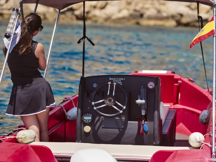 Motorboat for rent Altea at the best price