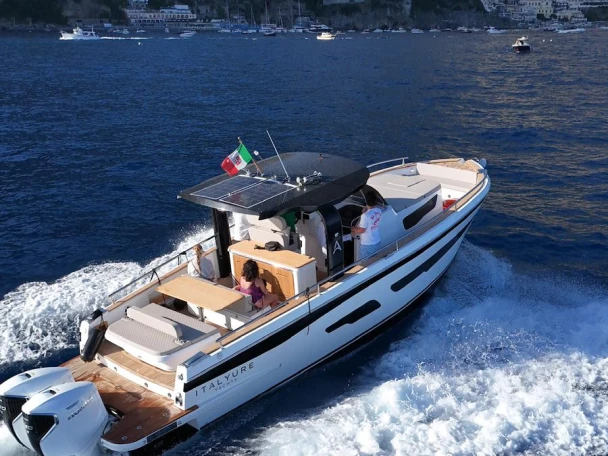 Boat rental italyure 35 in Sorrento on Samboat
