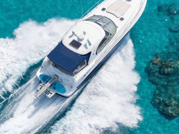 Sea Ray Sea Ray 455 Sundancer in Skiathos on SamBoat
