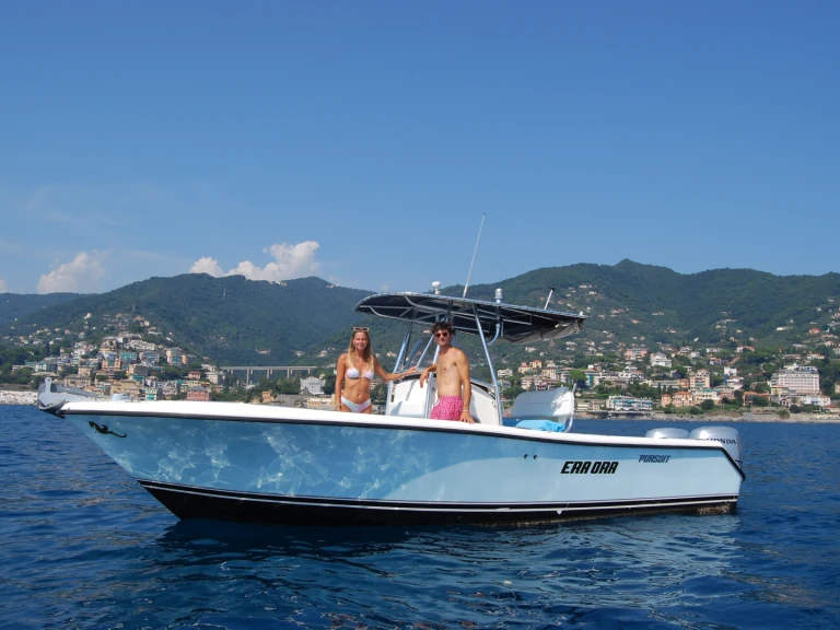 Bareboat Rental Motorboat Pursuit with a boat licence