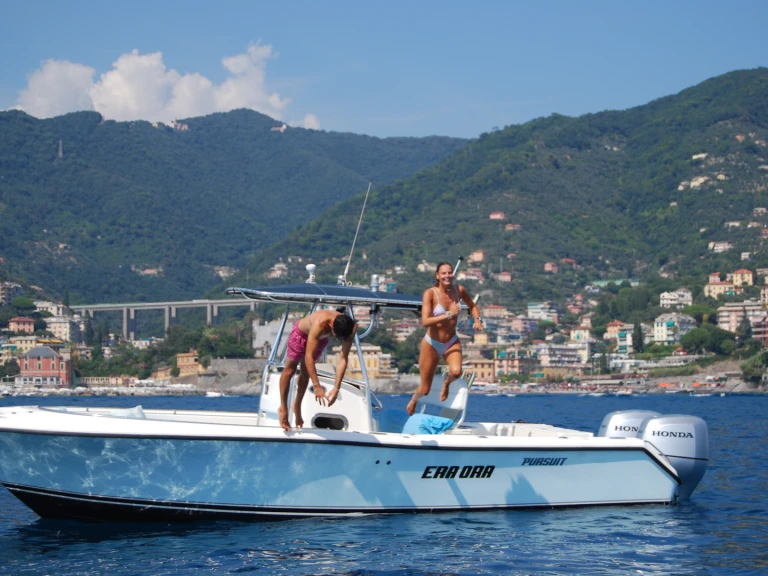 Motorboat for rent Rapallo at the best price