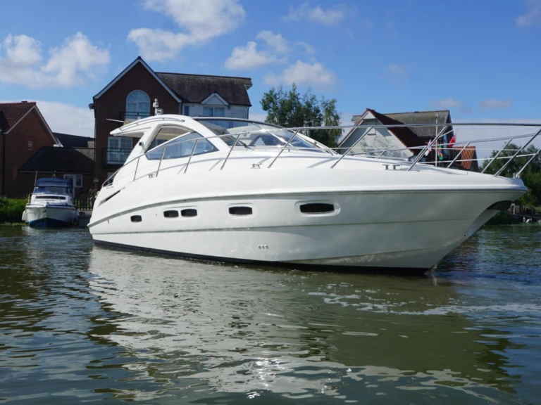 Bareboat Rental Motorboat Sealine with a boat licence