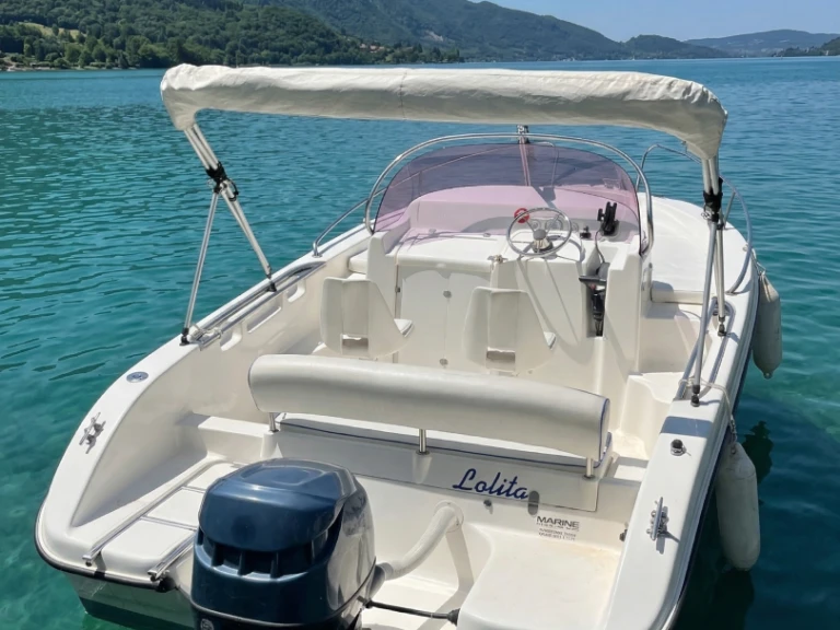 Motorboat rental in Aix-les-Bains - Everset EVEREST SUNDECK 584