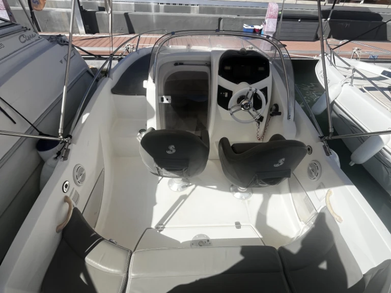 Zodiac Medline 2  in Sitges on SamBoat