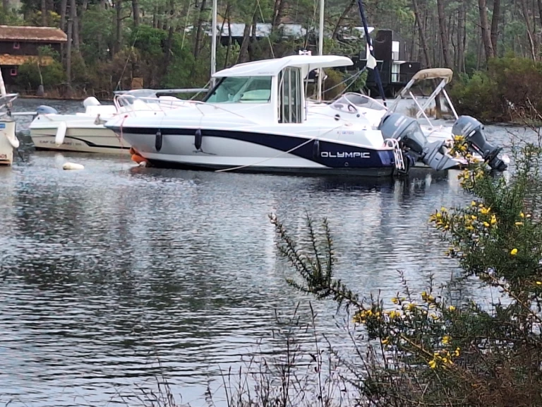 Bareboat Rental Motorboat Olympic marine  with a boat licence
