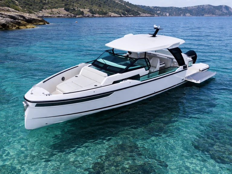 Bareboat Rental Motorboat Saxdor with a boat licence