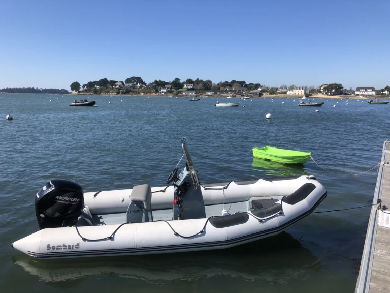 RIB rental with or without captain Bombard Larmor-Baden