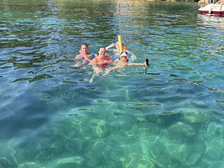 Rent a Quicksilver Activ 755 Sundeck Mandelieu-la-Napoule