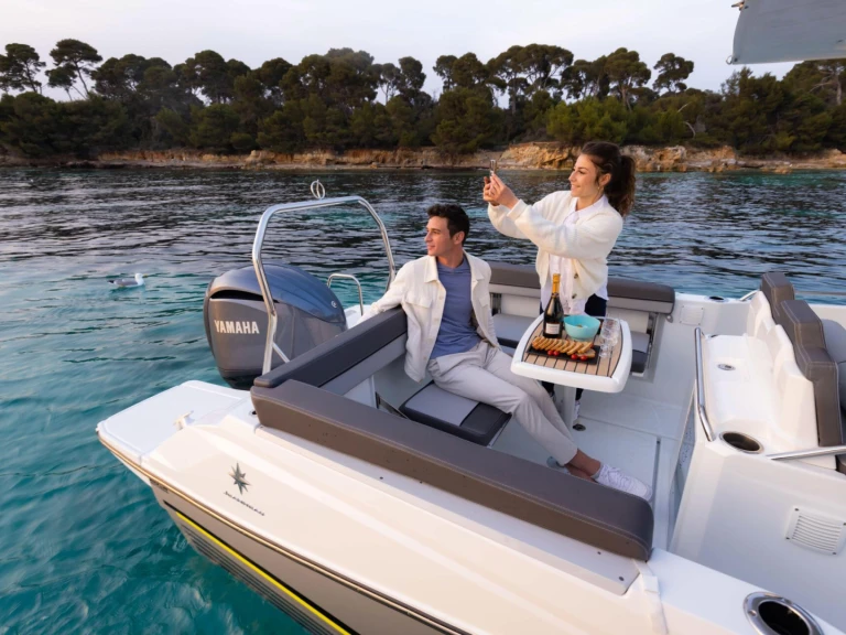 Motorboat for rent Rapallo at the best price