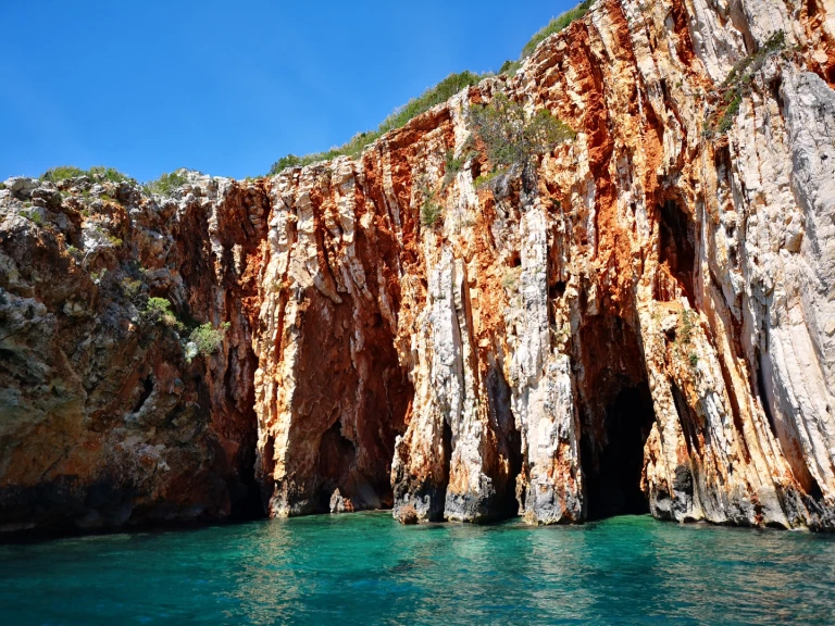 Yacht charter Hvar cheap BF150XU