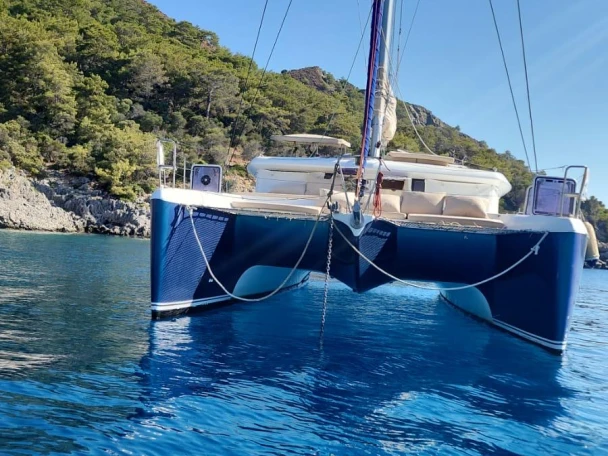 Sailboat rental in Marmaris - Lagoon Lagoon 421