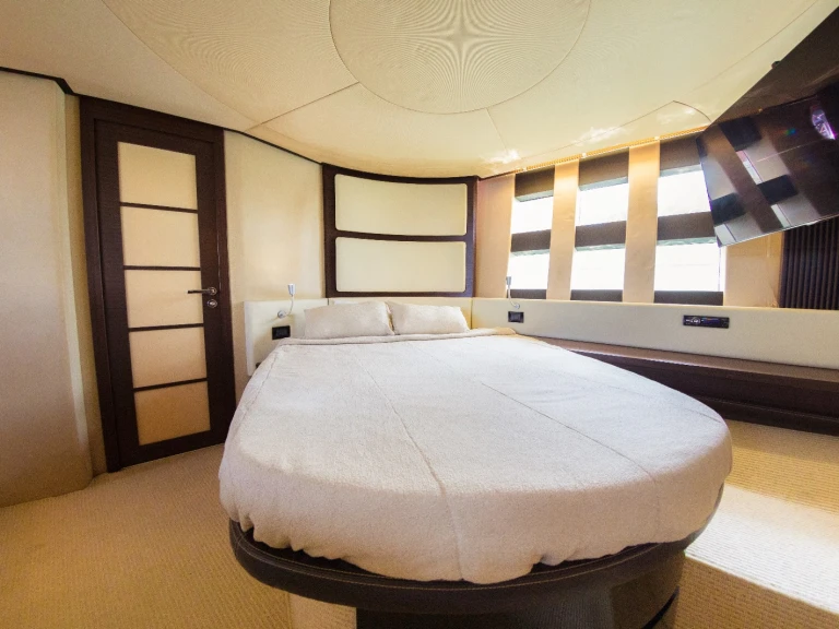Luxury Yacht for rent Cartagena at the best price