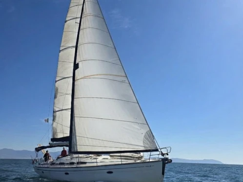 Yacht charter Carrara cheap Bavaria 46 Cruiser