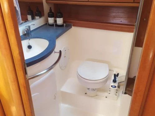 Sailboat rental in Carrara - Bavaria Bavaria 46 Cruiser