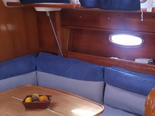 Bareboat Rental Sailboat Bavaria with a boat licence