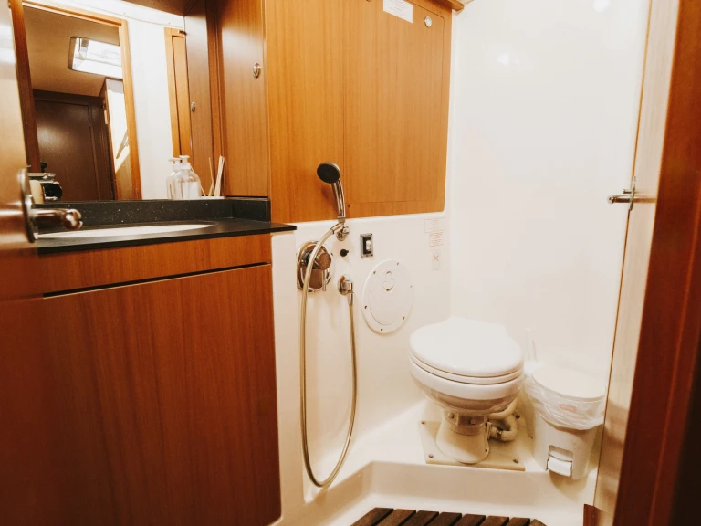 Bavaria Cruiser 55 in Adeje on SamBoat