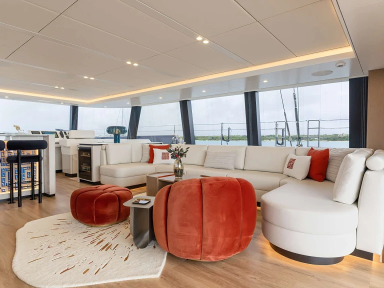 Luxury Yacht rental with or without captain Sunreef Olbia