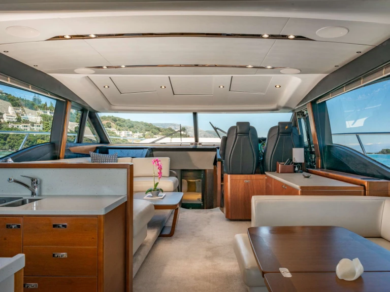 Boat rental Princess, UK FAR &amp; AWAY in Gouvia on Samboat