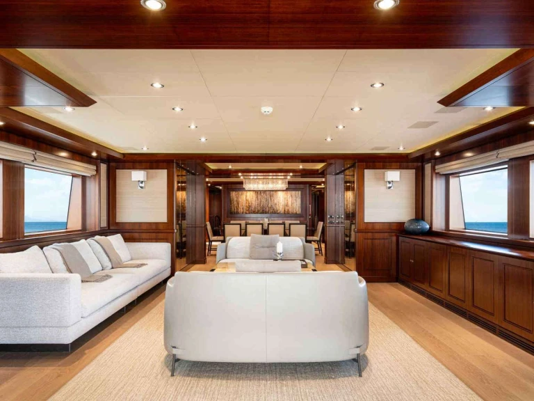 Luxury Yacht for rent Athens at the best price