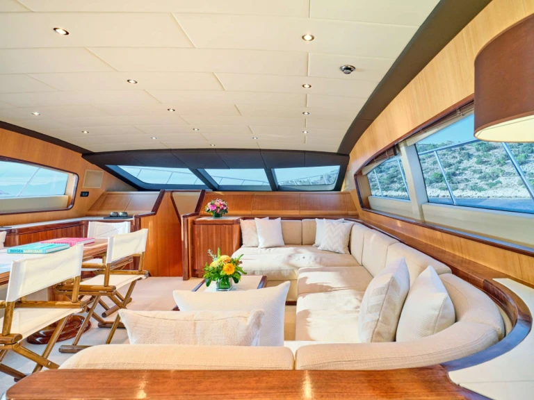 Luxury Yacht for rent Greece at the best price