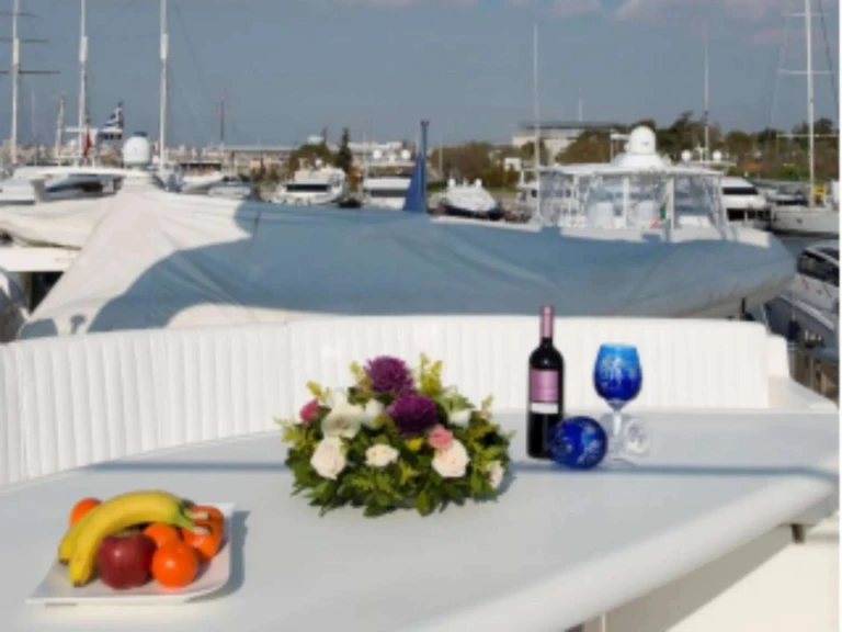 Luxury Yacht rental with or without captain Falcon Athens