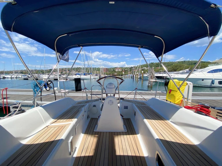 Rent a Dufour Dufour 325 Grand Large Portorož