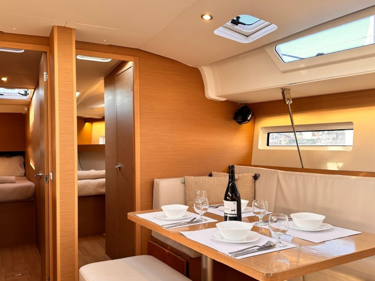 Sailboat rental in Skiathos - Jeanneau Sun Odyssey 490