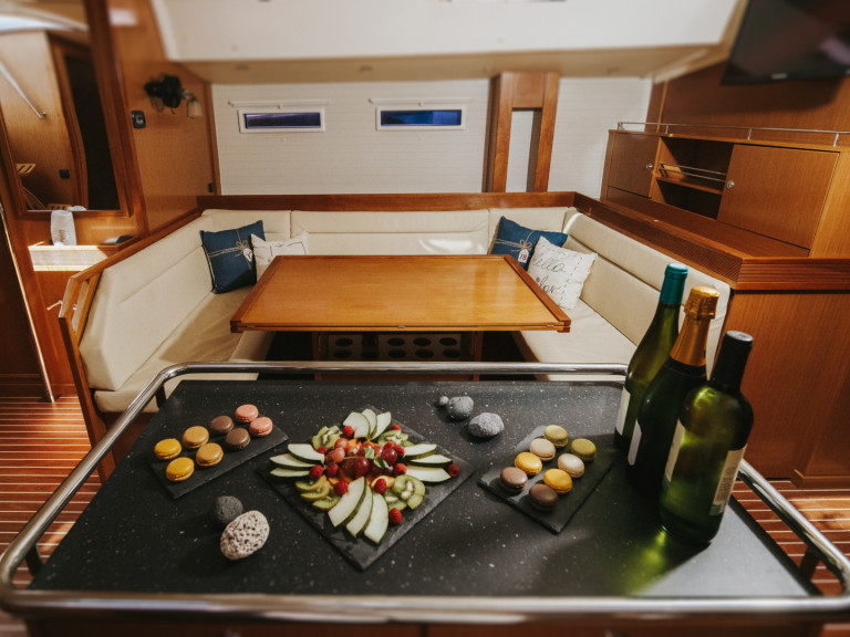 Boat rental Bavaria Cruiser 55 in Adeje on Samboat