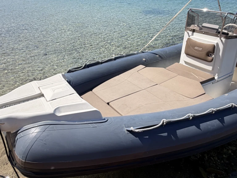 sportis MC56 charter bareboat or captained in  Gapeau