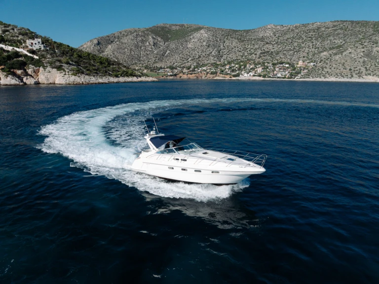 Bareboat Rental Motorboat Sealine with a boat licence