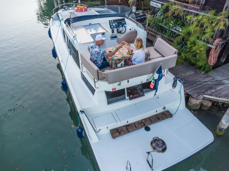 Yacht charter Casale sul Sile cheap Balt 37 Grand