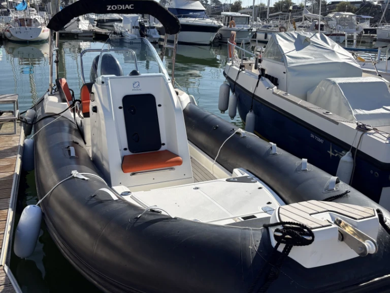 Yacht charter Pornichet cheap Medline 6.8