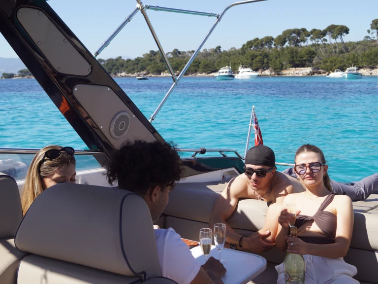 Yacht charter Mandelieu-la-Napoule cheap Tomahawk 37