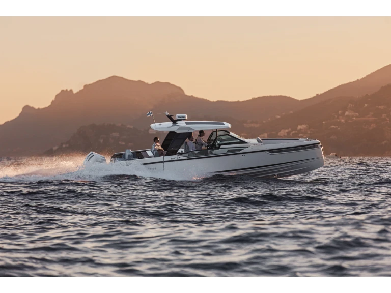 Boat rental Saxdor Saxdor 320 GTO[G] in Sitges on Samboat