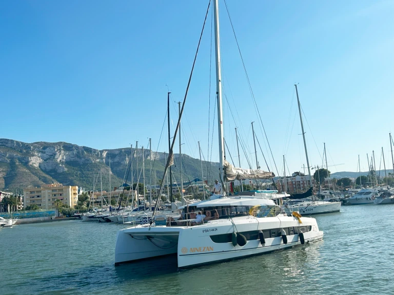 Yacht charter Dénia cheap BALI4.2