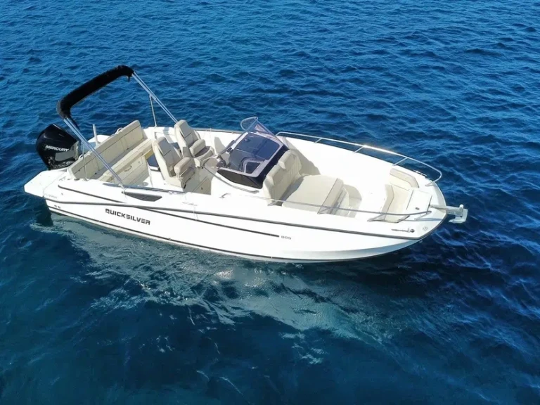 Motorboat for rent Port des Minimes at the best price