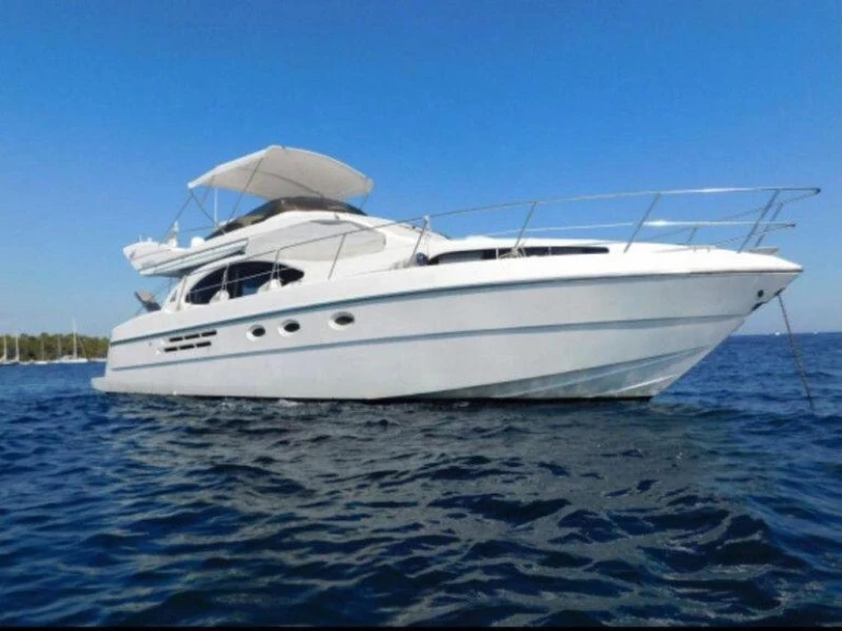 Yacht charter Punta Ala cheap Azimut 46 Fly
