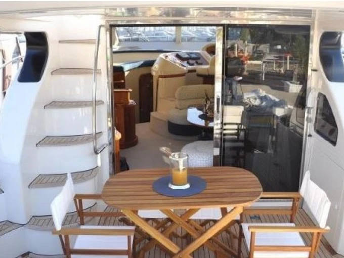 Motorboat rental in Punta Ala - Azimut Azimut 46 Fly