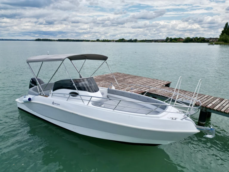 Yacht charter Sirmione cheap Eden 26 Open