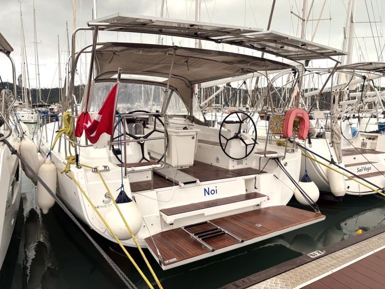 Boat rental Bénéteau Oceanis 40.1 in Orhaniye on Samboat