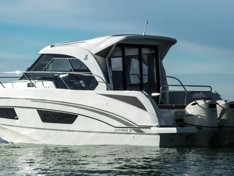 Boat rental Bénéteau Antares 9 in Sukošan on Samboat